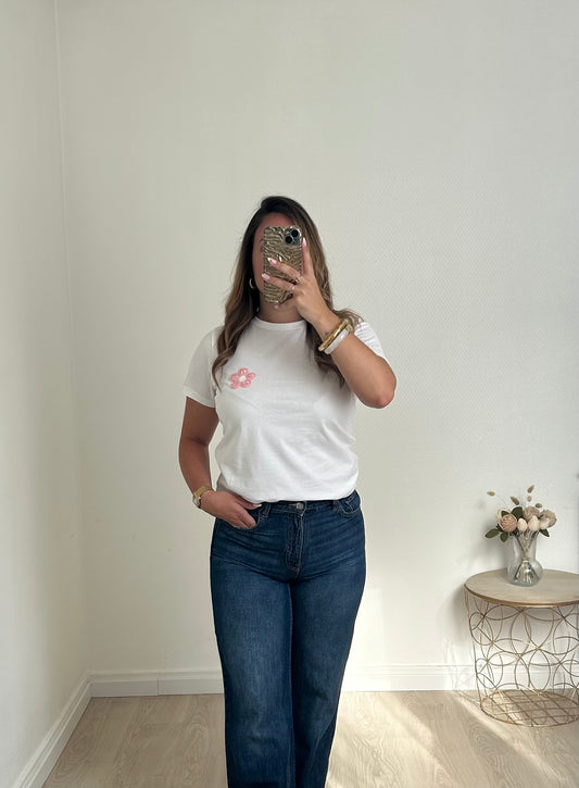 Tee shirt flower