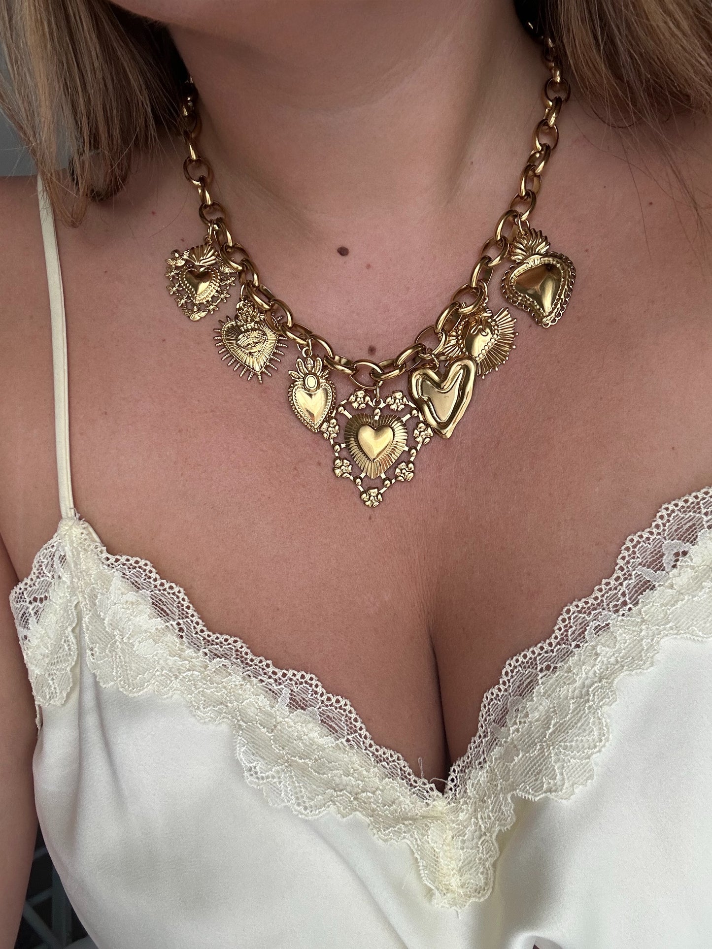 Collier Hearts